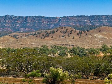 24 Approach Flinders Ranges